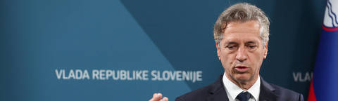 Slovenian Prime Minister Robert Golob speaks at a press conference about the recognition of the Palestinian state, in Ljubljana, Slovenia May 30, 2024. REUTERS/Borut Zivulovic ORG XMIT: LIVE