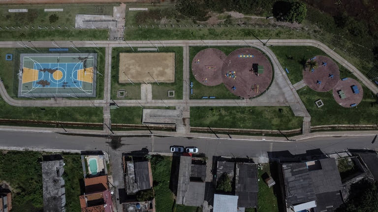 Vista aérea de parque localizado no bairro de Cassange, em Salvador