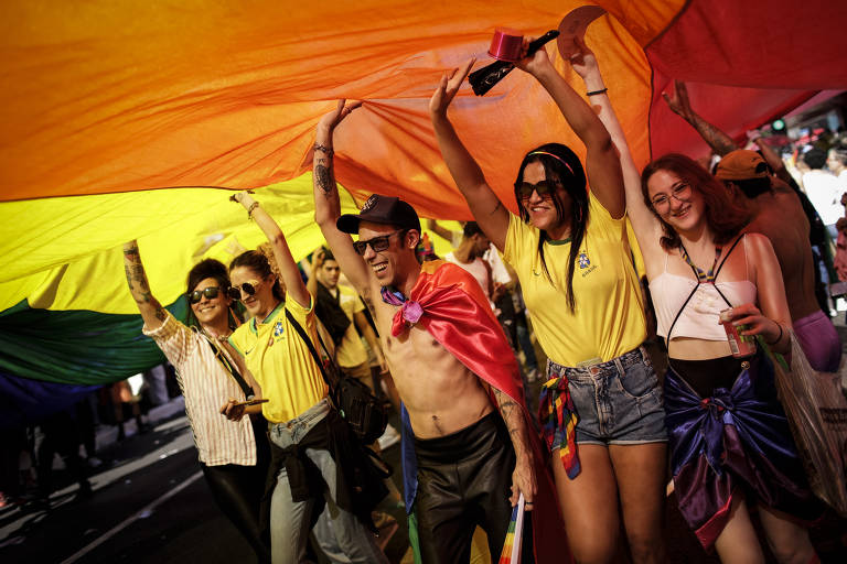 Parada LGBTQIA+ deu rasteira no bolsonarismo