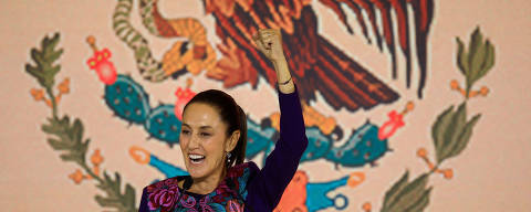 Presidential candidate of the ruling Morena party Claudia Sheinbaum, gestures while addressing her supporters after winning the presidential election, in Mexico City, Mexico June 3, 2024. REUTERS/Raquel Cunha ORG XMIT: GGGTBR02