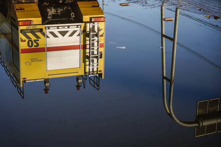 Aeroporto Internacional Salgado Filho foi afetado pelas enchentes em Porto Alegre