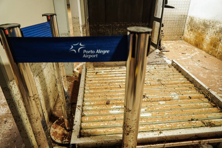 Aeroporto Internacional Salgado Filho foi afetado pelas enchentes em Porto Alegre