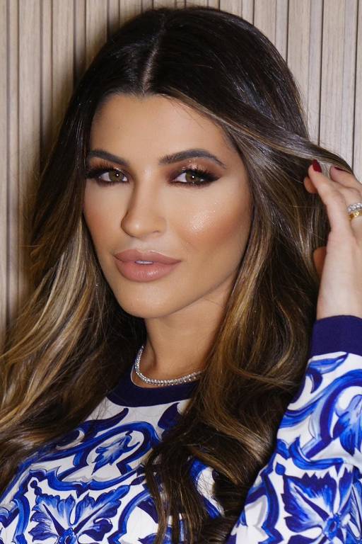 Imagens da médica Natália Loewe Becker