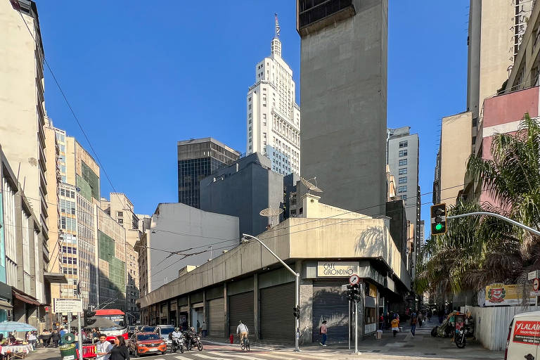 Café Girondino fica localizado na esquina das ruas São Bento e Boa Vista, na Sé.