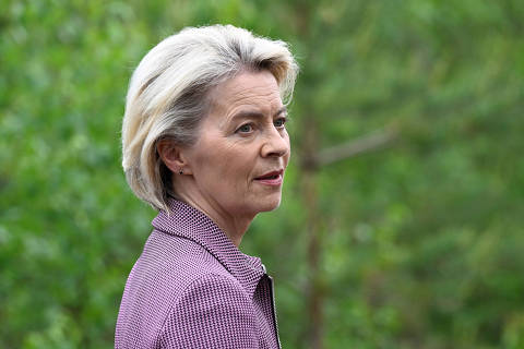European Commission President Ursula von der Leyen visits a small-scale forestry outside Knivsta south of Uppsala, Sweden, June 3, 2024. TT News Agency/Fredrik Sandberg via REUTERS      ATTENTION EDITORS - THIS IMAGE WAS PROVIDED BY A THIRD PARTY. SWEDEN OUT. NO COMMERCIAL OR EDITORIAL SALES IN SWEDEN. ORG XMIT: GDN