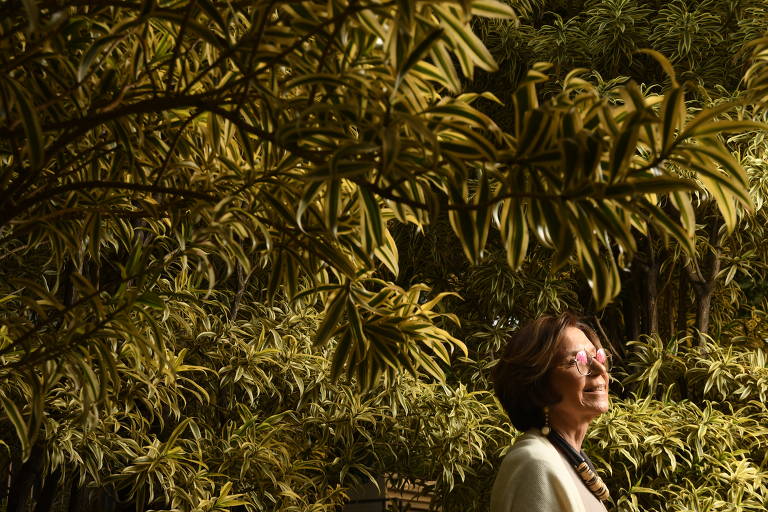 Em sua autobiografia, ela revisita bastidores inéditos da corrida eleitoral de 2014, quando esteve ao lado da então candidata à Presidência Marina Silva