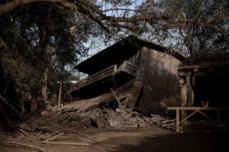 Vila Mariante, distrito de Venâncio Aires (RS), tem devastação após enchente