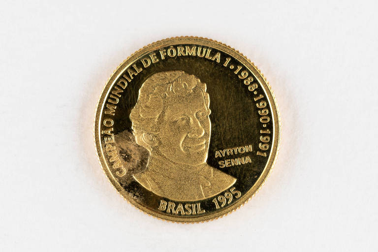 Moeda Comemorativa Homenagem a Ayrton Senna de 20 reais, de 1995.