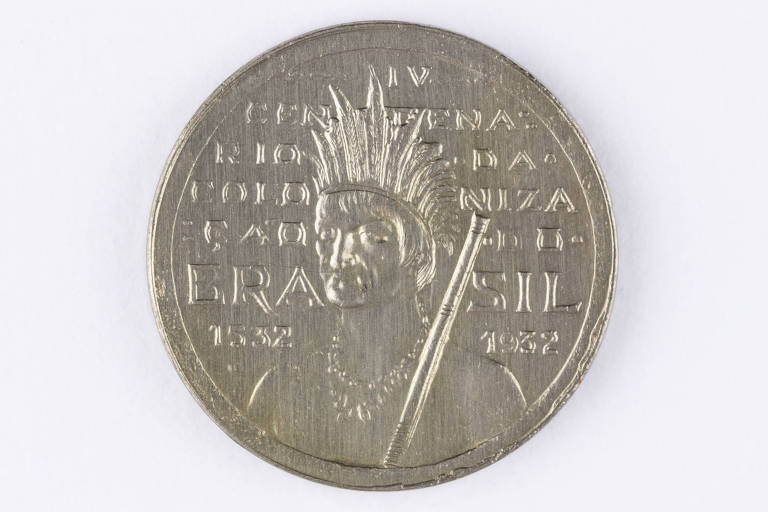Moeda de 100 réis, de 1932.