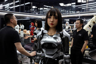 Ex-Robots humanoid robots in Dalian