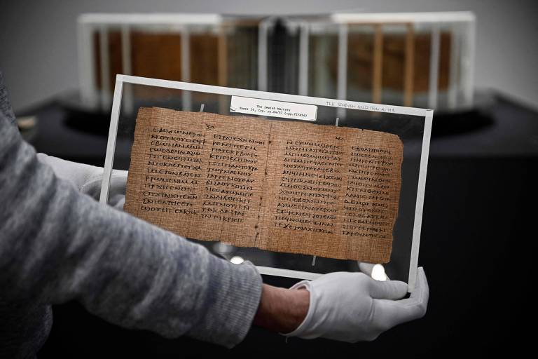 O manuscrito egípcio Crosby-Schøyen Codex, um dos livros mais antigos do mundo