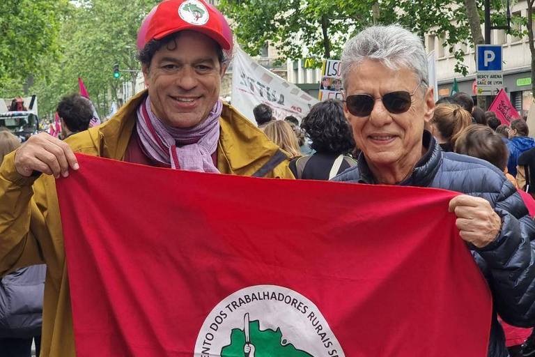 Raí e Chico Buarque participam de ato em Paris contra avanço da ultradireita
