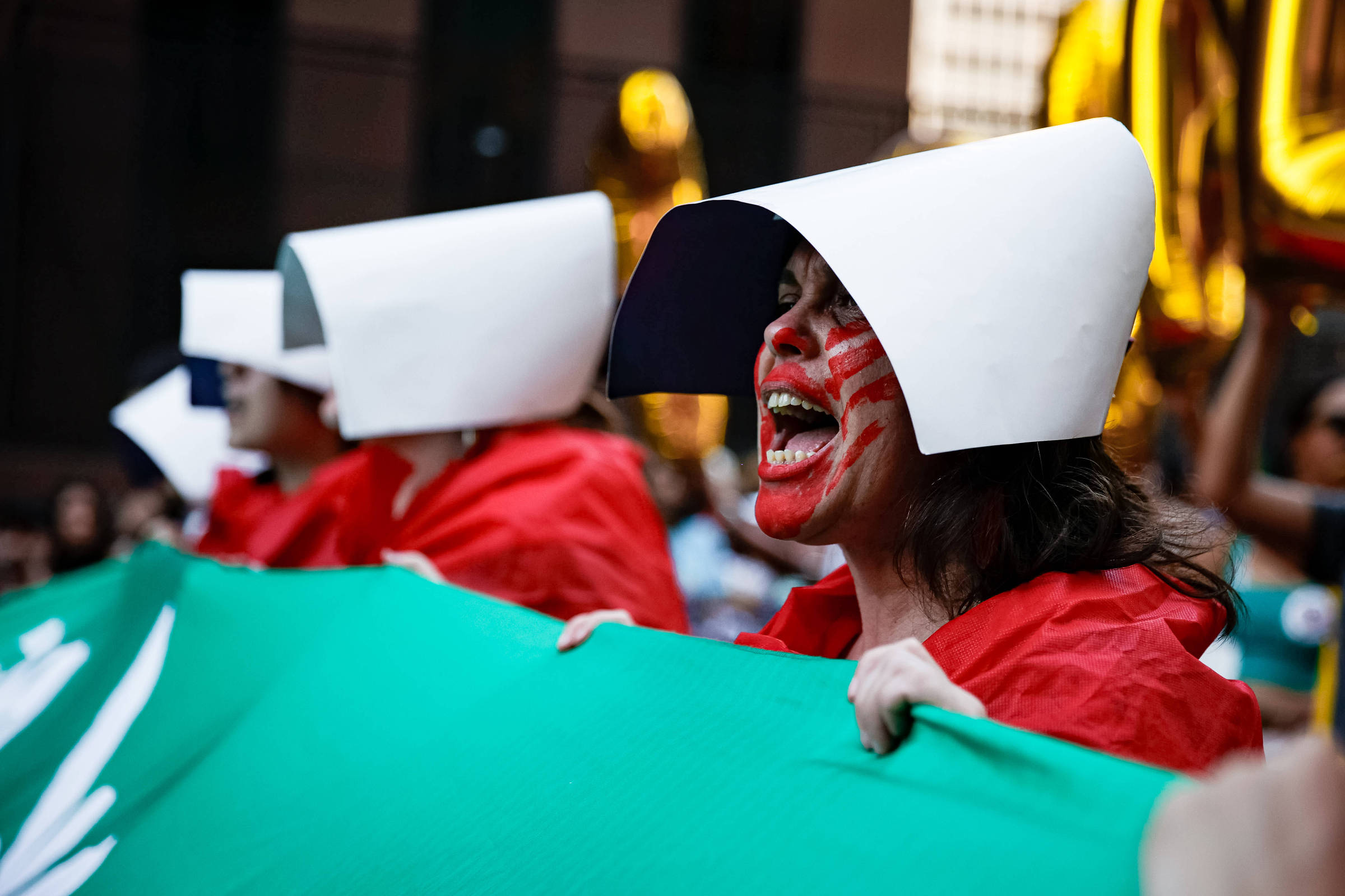 'Toda mulher deveria ter o direito ao aborto', diz leitora sobre PL Antiaborto por Estupro
