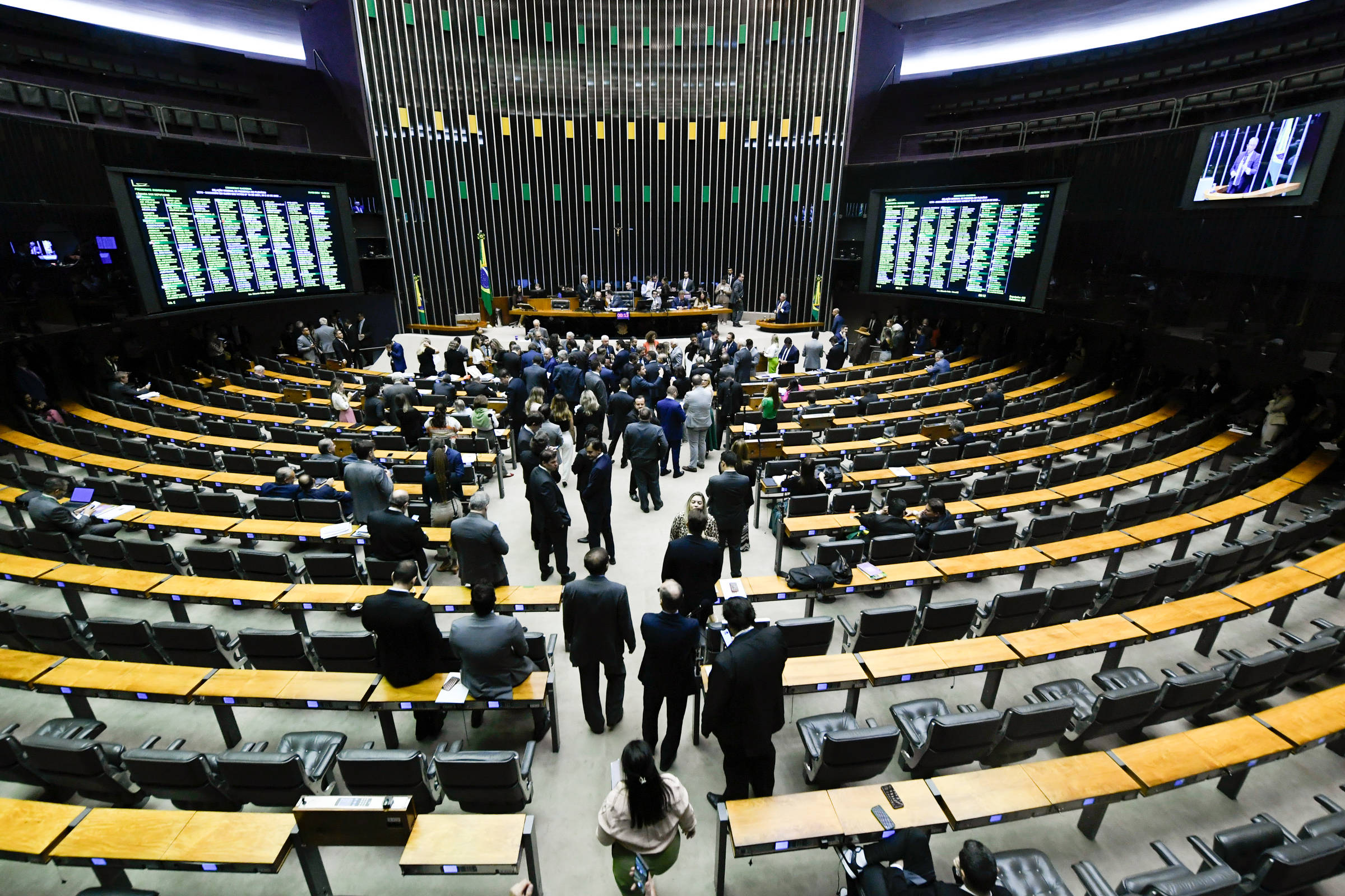 O que são os fundos eleitoral e partidário 17/06/2024 Política