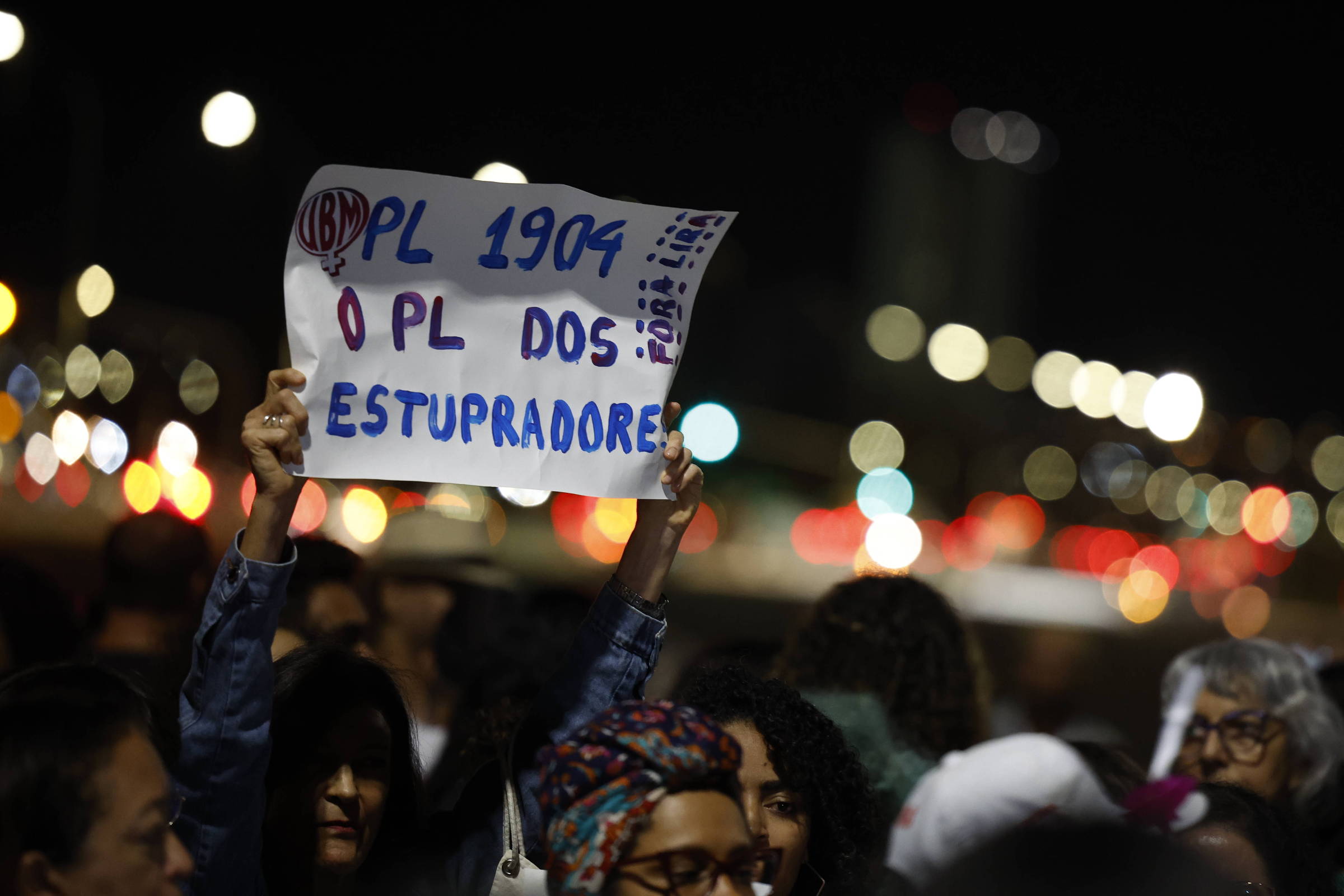 O aborto tardio é sempre trágico, mas às vezes necessário