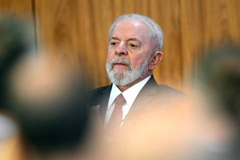 Lula é alertado por Haddad e economistas de que dólar nas nuvens fará inflação subir