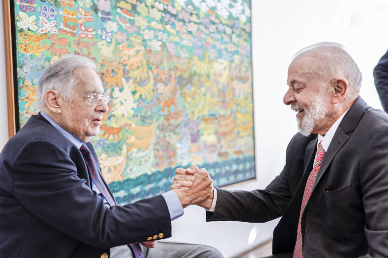 Lula se encontra com FHC em SP e visita Chomsky e Raduan Nassar