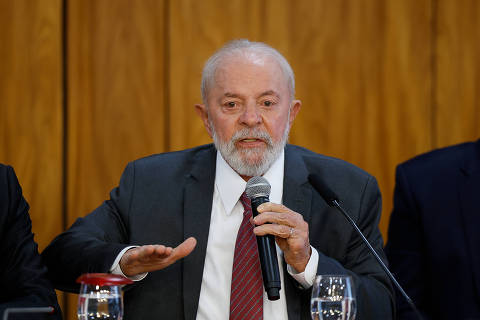 Lula diz que é necessário saber se 'precisa efetivamente' cortar gastos; veja vídeo