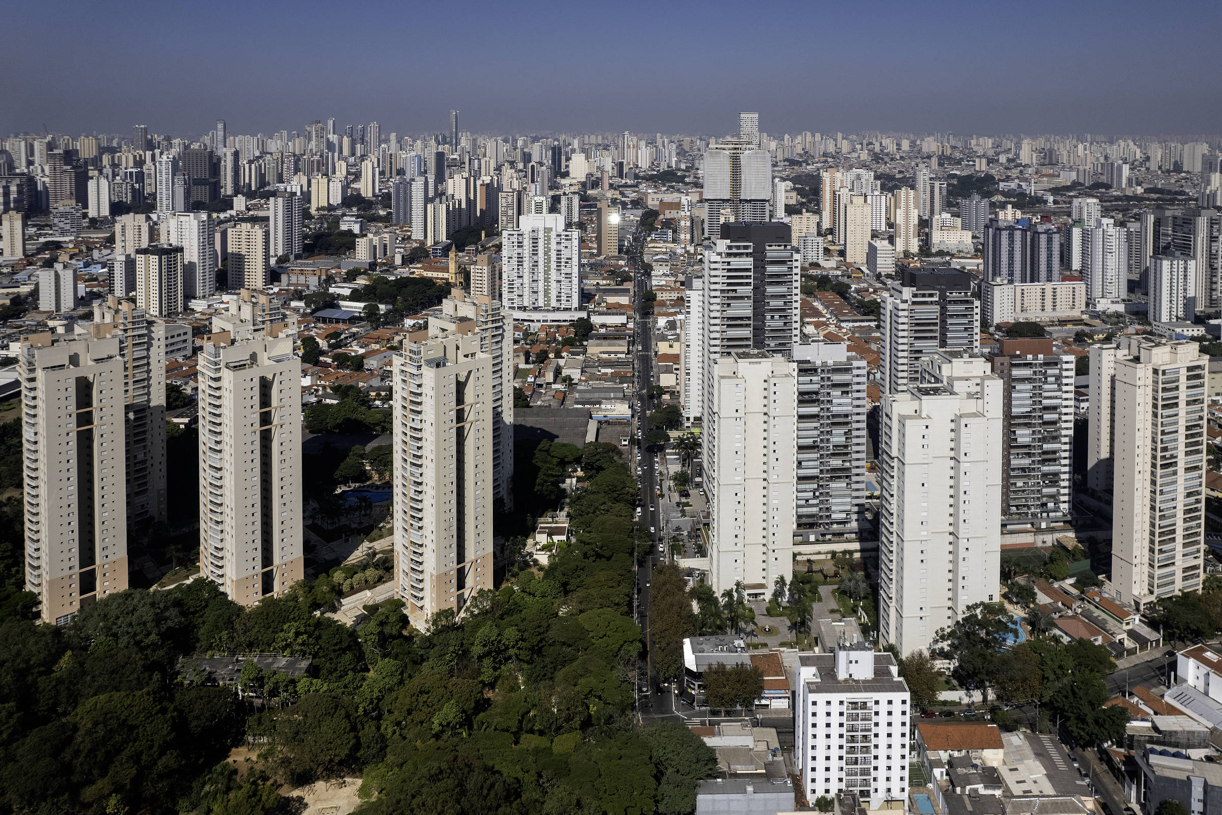 Crédito Imobiliário: Juros dos Bancos Privados Disparam em 2024!