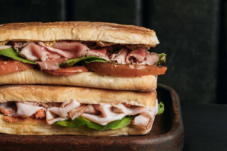 Paninis de peito de peru e rosbife, duas novidades do Gero Panini