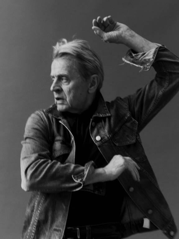 Retrato em preto e branco do bailarino Mikhail Baryshnikov