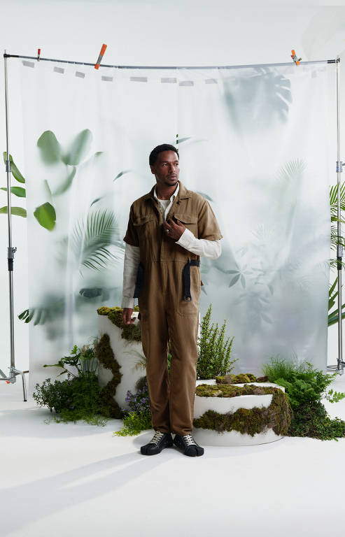 Coleção de roupas da Oriba feitas com fibra de cânhamo, tirada do caule da cannabis sativa