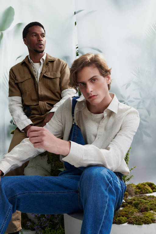 Coleção de roupas da Oriba feitas com fibra de cânhamo, tirada do caule da cannabis sativa