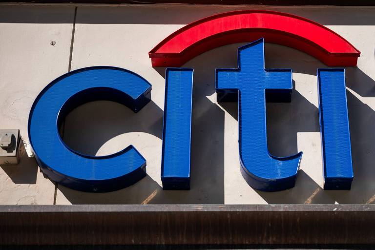 Placa do Citibank em agência bancária em Manhattan, na cidade de Nova York

