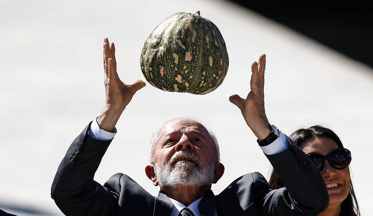 Lula visitou a feira dos agricultores organizada no Palácio do Planalto