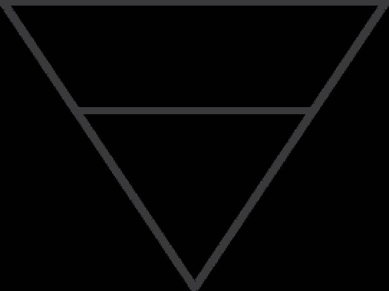 A imagem mostra um triângulo equilátero invertido com uma linha horizontal que o divide em duas partes. A linha está posicionada aproximadamente no terço superior do triângulo.