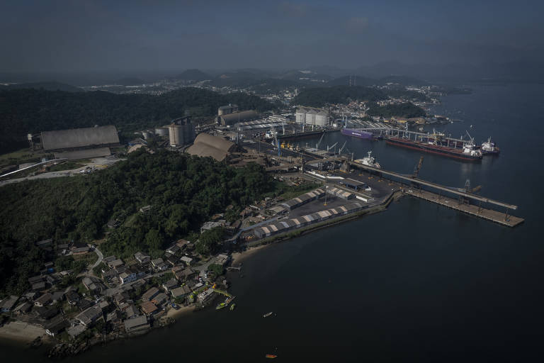 Movimentação no porto é maior para exportações, com destaques para China, Estados Unidos e Irã