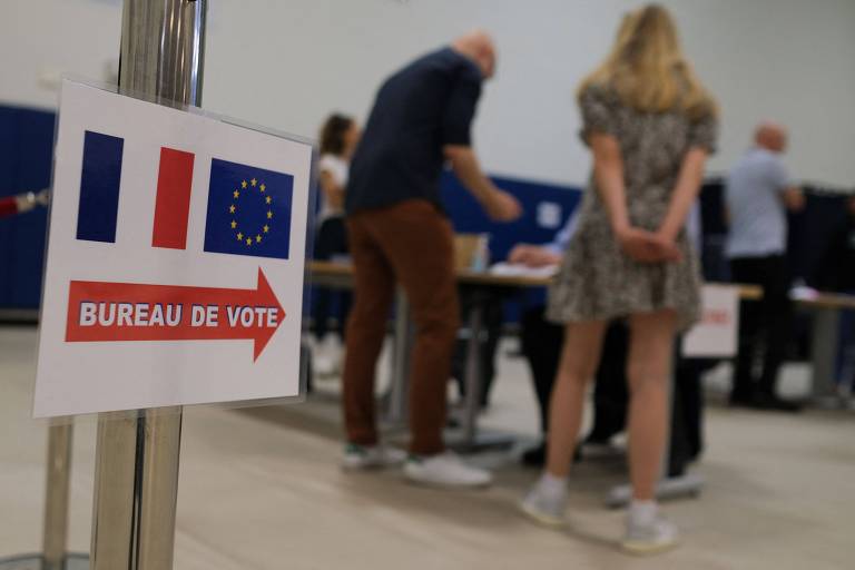 Esquerda sai à frente nas eleições da França e internautas comemoram