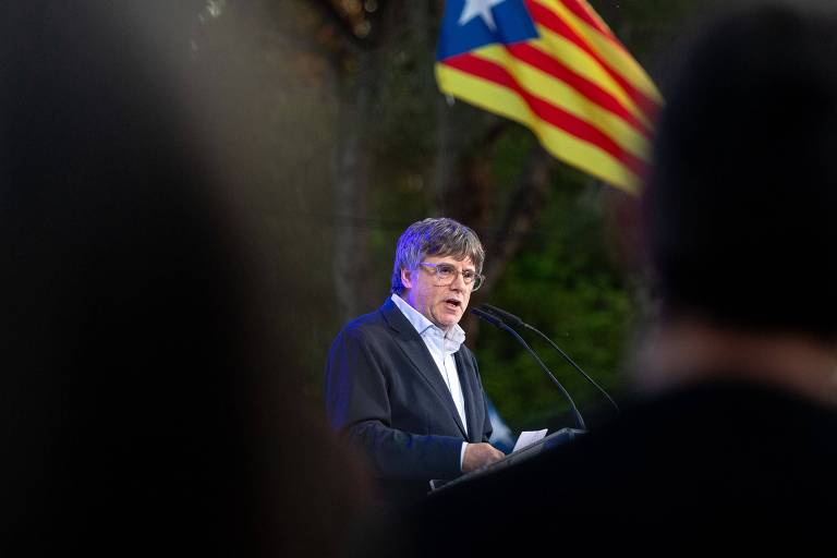 Espanha arquiva acusação de terrorismo contra líder separatista catalão