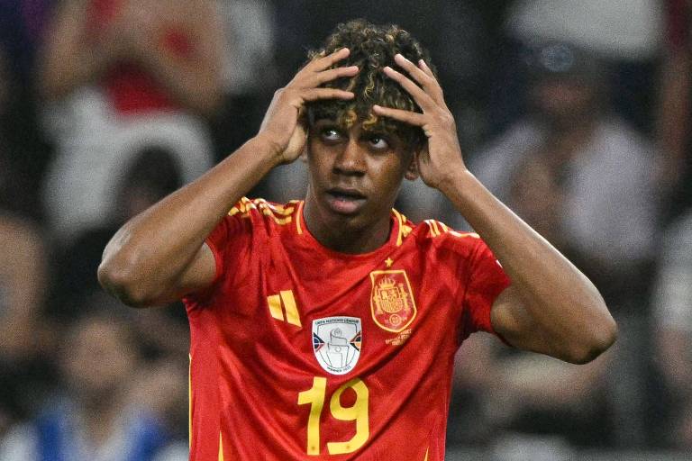 Espanha conta com garoto de 16 anos para vencer a França e ir à final da Euro