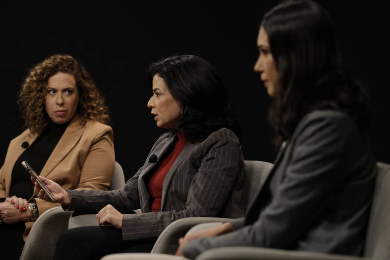 A sabatina foi conduzida pelas jornalistas Fabiola Cidral, Raquel Landim e Carolina Linhares