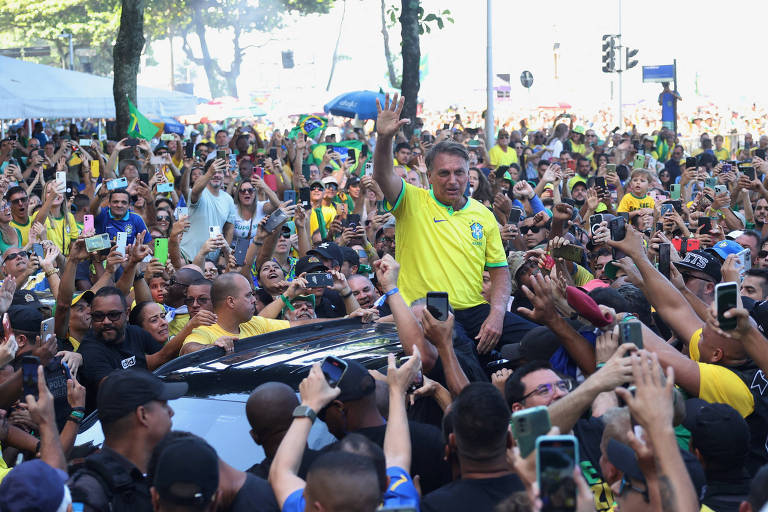 Bolsonaro segue com agenda político-eleitoral apesar de avanços sobre 'Abin paralela' e joias