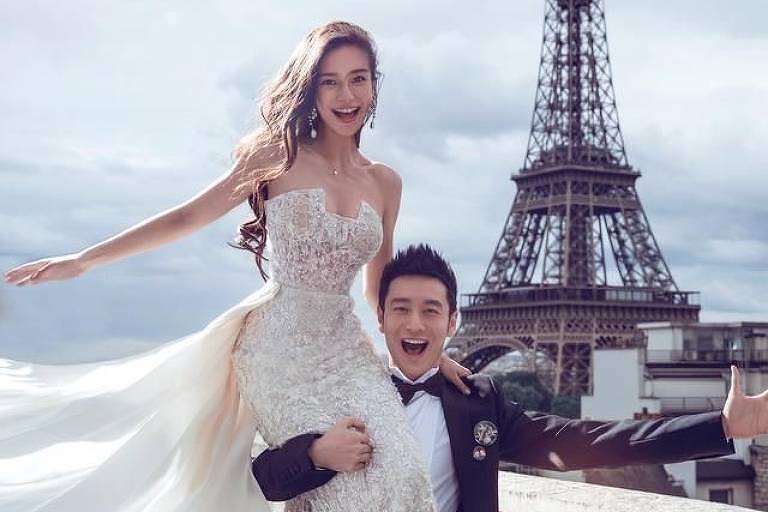 Os atores Angelababy e Huang Xiaoming