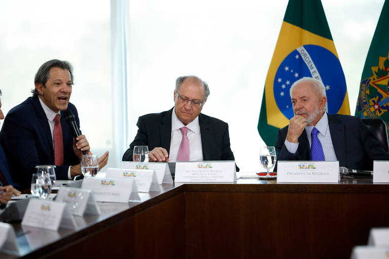 Presidente Lula participa de reunião com vice-presidente, Geraldo Alckimin, e ministro da Fazenda, Fernando Haddad, em Brasília
