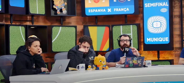 Juliana Cabral, Guilherme Beltrão e Raony Pacheco durante transmissão