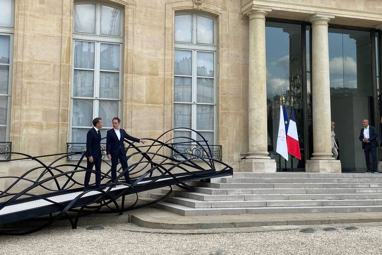 Macron inaugura menor obra olímpica