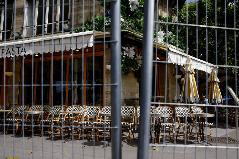 Lojas de Paris sofrem com o 'lockdown' dos Jogos Olímpicos