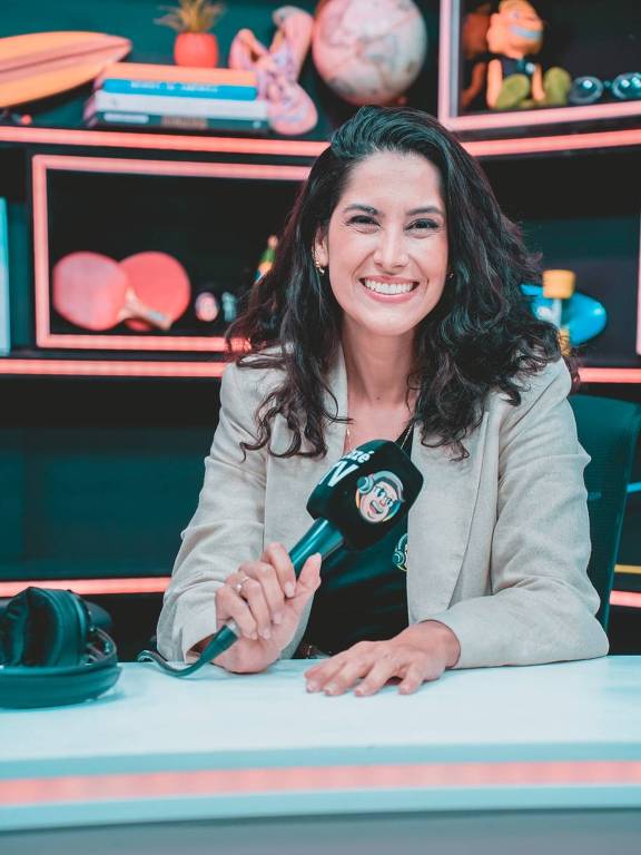 A repórter Bruna Deltry