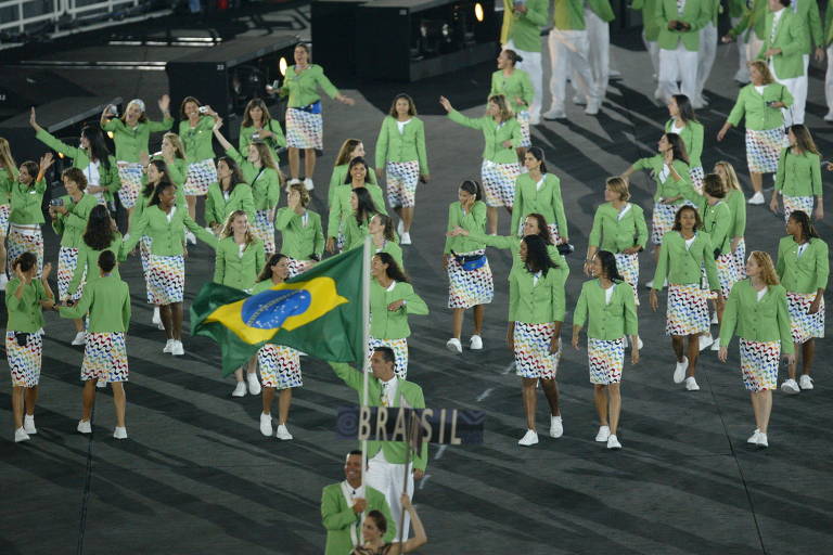 Delegação brasileira na cerimônia de abertura dos Jogos Olímpicos de Atenas na Grécia