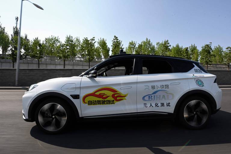 Táxis-robôs da China estão deixando a Tesla para trás