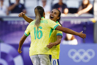 Football - Women's Group C - Nigeria vs Brazil