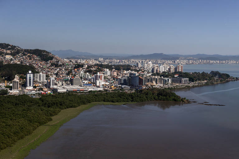 Teresina tem mais pessoas em casas próprias e Florianópolis lidera em aluguéis