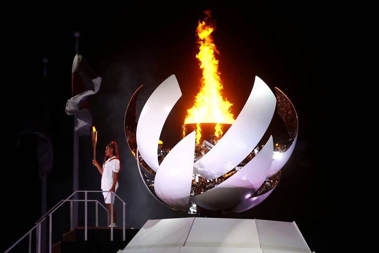 Primeira japonesa a conquistar um Grand Slam de tênis, Naomi Osaka foi a responsável por acender a pira em Tóquio-2020