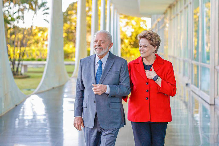 Lula recebe Dilma no Alvorada, pela 1ª vez desde o impeachment