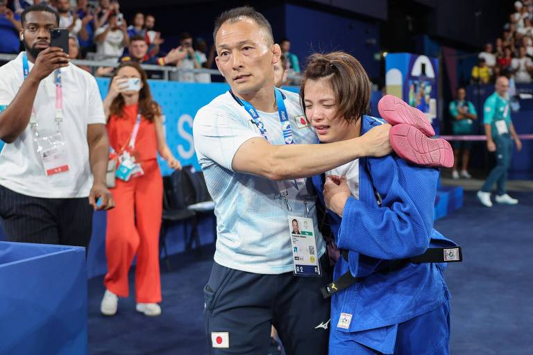 Judoca japonesa Uta Abe após eliminação nos Jogos de Paris
