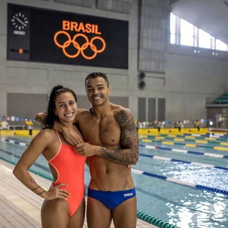 Nadadores e namorados Ana Carolina Vieira e Gabriel Santos compartilham momentos juntos nas redes